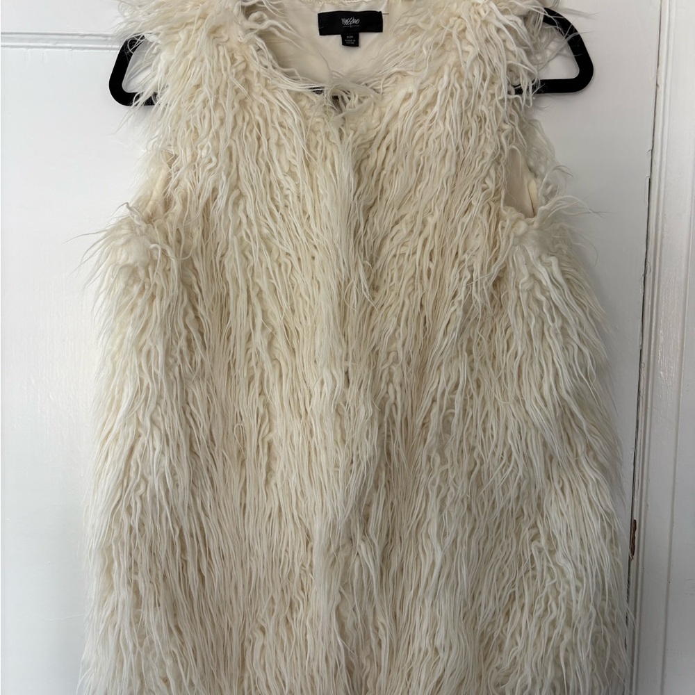 Women's Cream Faux Fur Vest